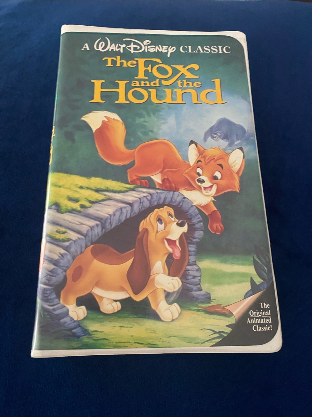 Walt Disney Classic The Fox and the Hound VHS - black diamond / the classics